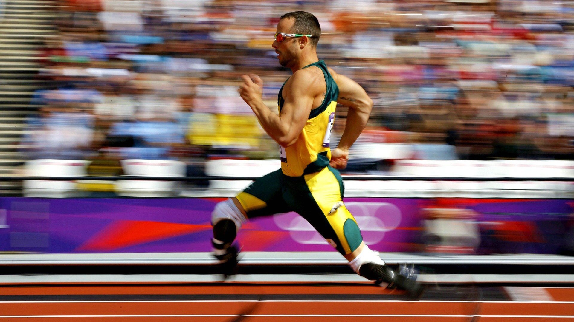 球员的“幕后”生活：日常训练和生活方式揭秘，职业球员的生活