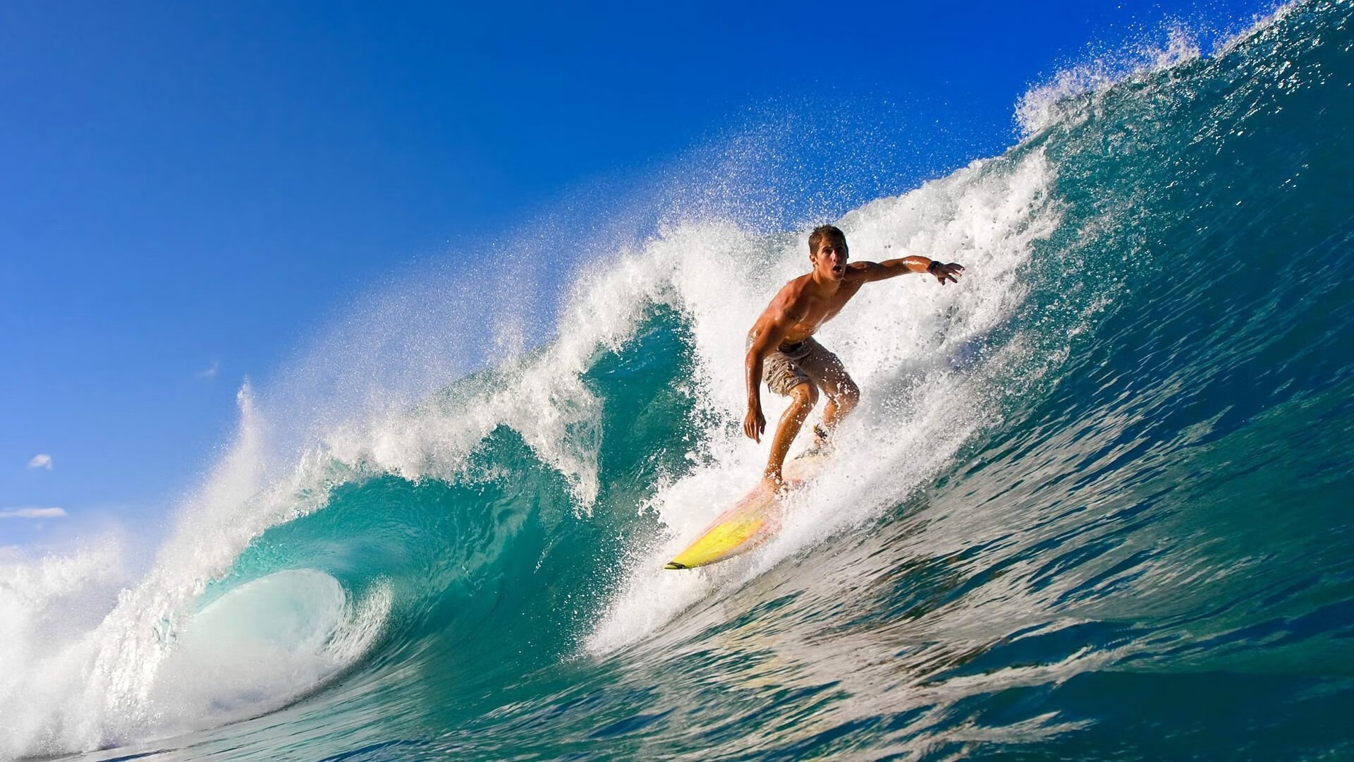 女足比赛掀起狂潮,观众热情高涨,女足比赛2021