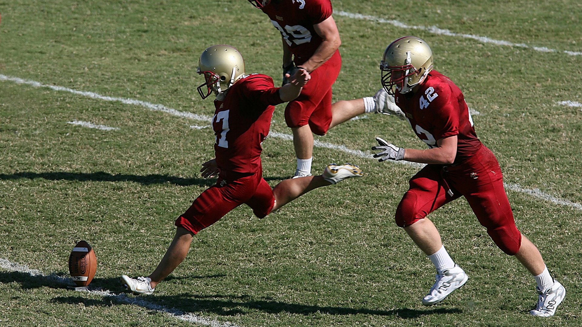 爱游戏娱乐-欧洲足球擂台上的硝烟弥漫，谁能立于不败之地？，欧洲足球队
