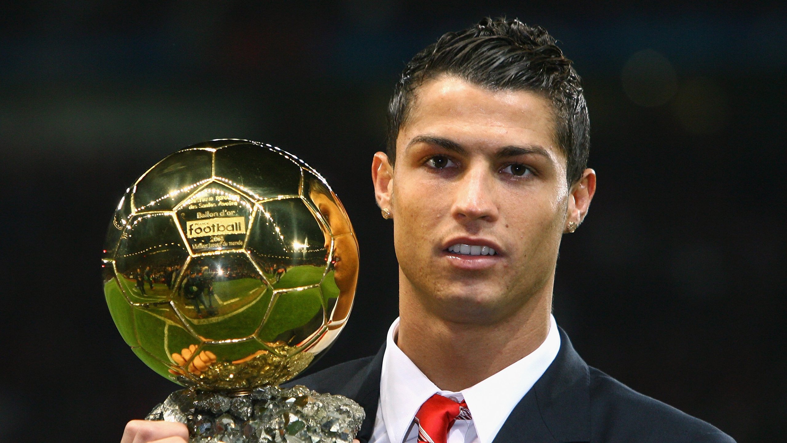 足协加强财务监管,防范资金挪用,加强资金管控,合理安排资金使用