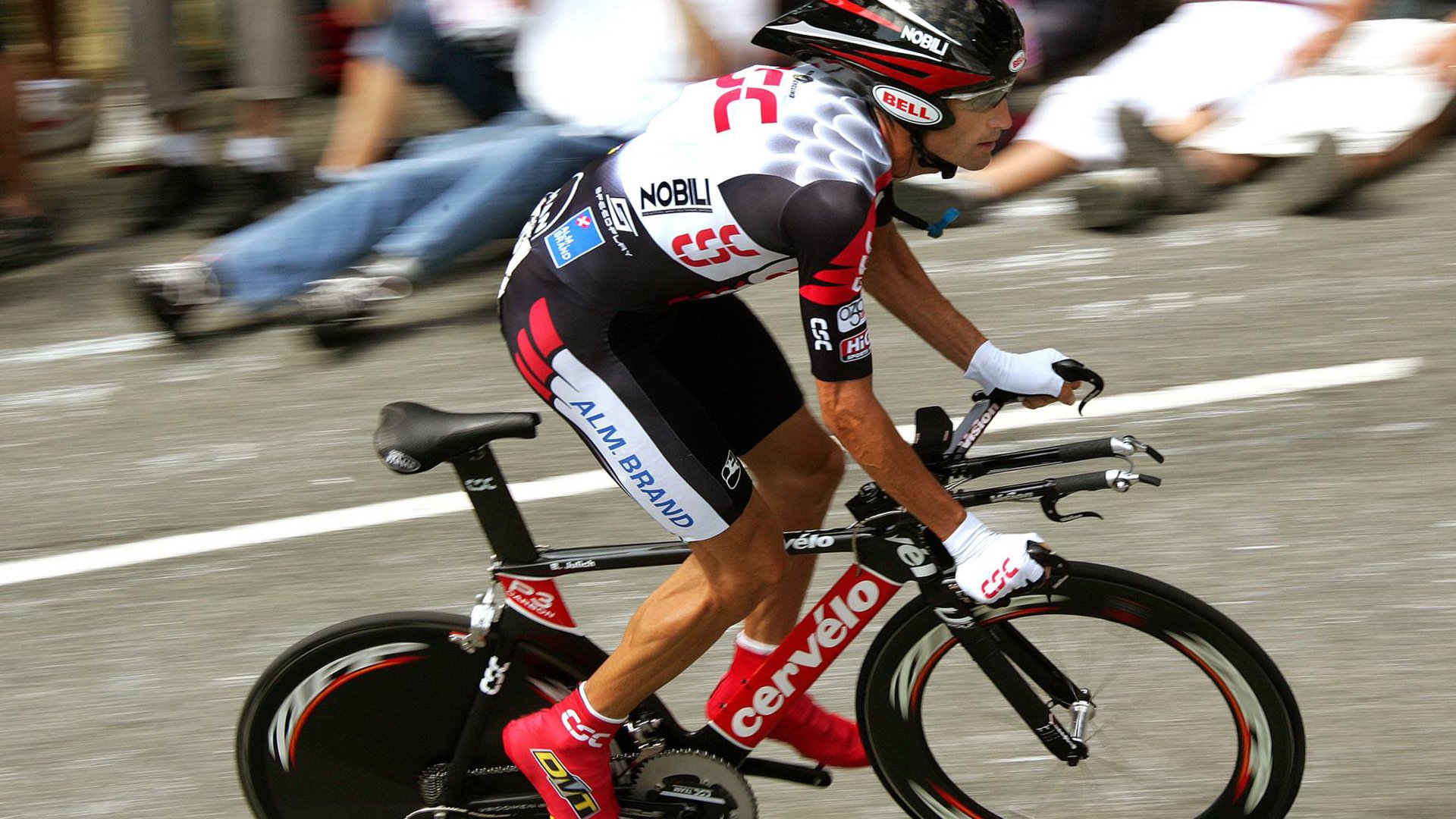 里尔签下新后卫,强化防守线提升防守质量,里尔转入球员